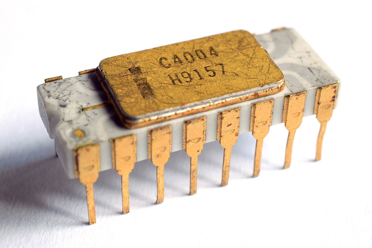 Intel 4004 · 1971 · 世界第一款商用微处理器 · 2300 晶体管 · 740 kHz · 硅谷故事的起点